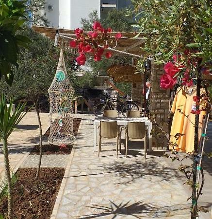 Guest House Solive Himare Exterior photo
