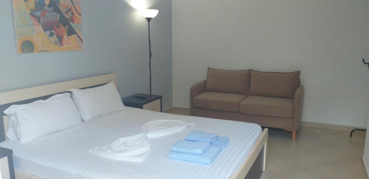 Guest House Solive Himare Exterior photo