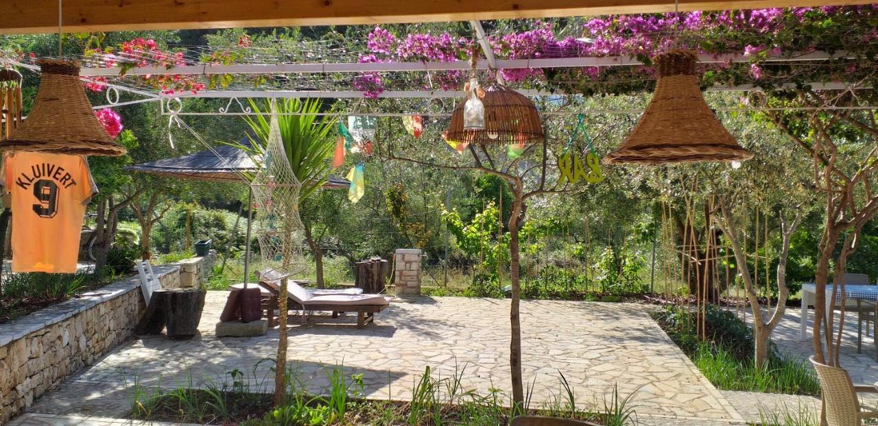 Guest House Solive Himare Exterior photo