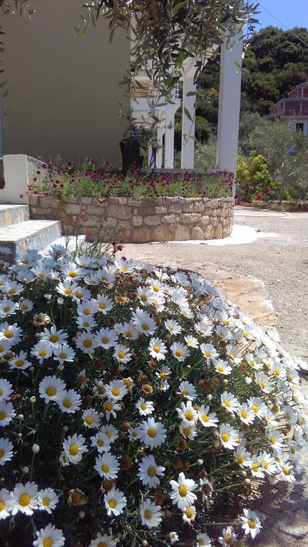 Guest House Solive Himare Exterior photo